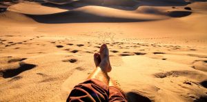 Best shoes for sand dunes: Barefoot in the Desert