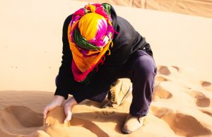 Welke kleding te dragen in de woestijn: kop tot teen