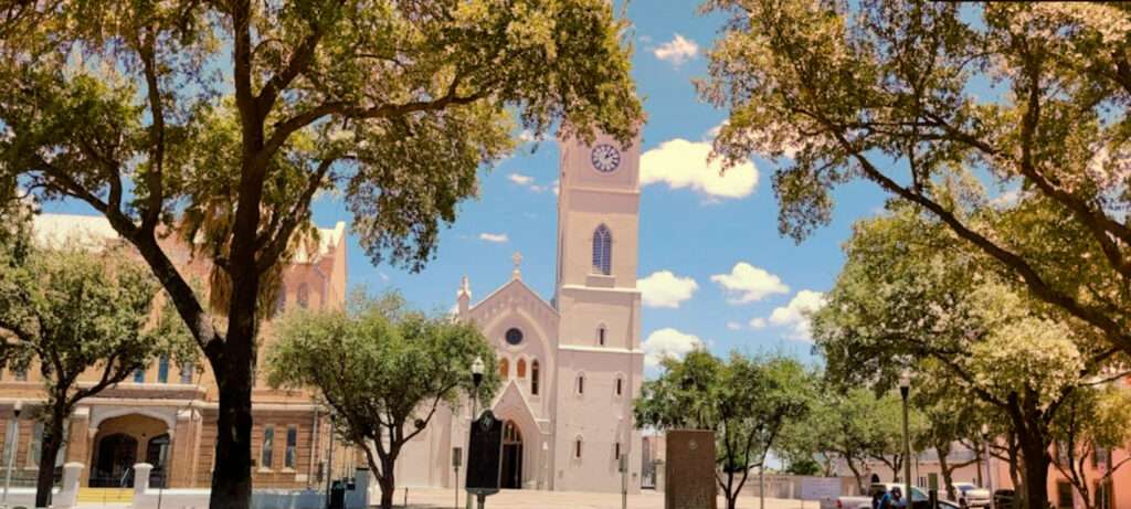 Laredo, the hottest city in Texas, is located just off the Mexican border