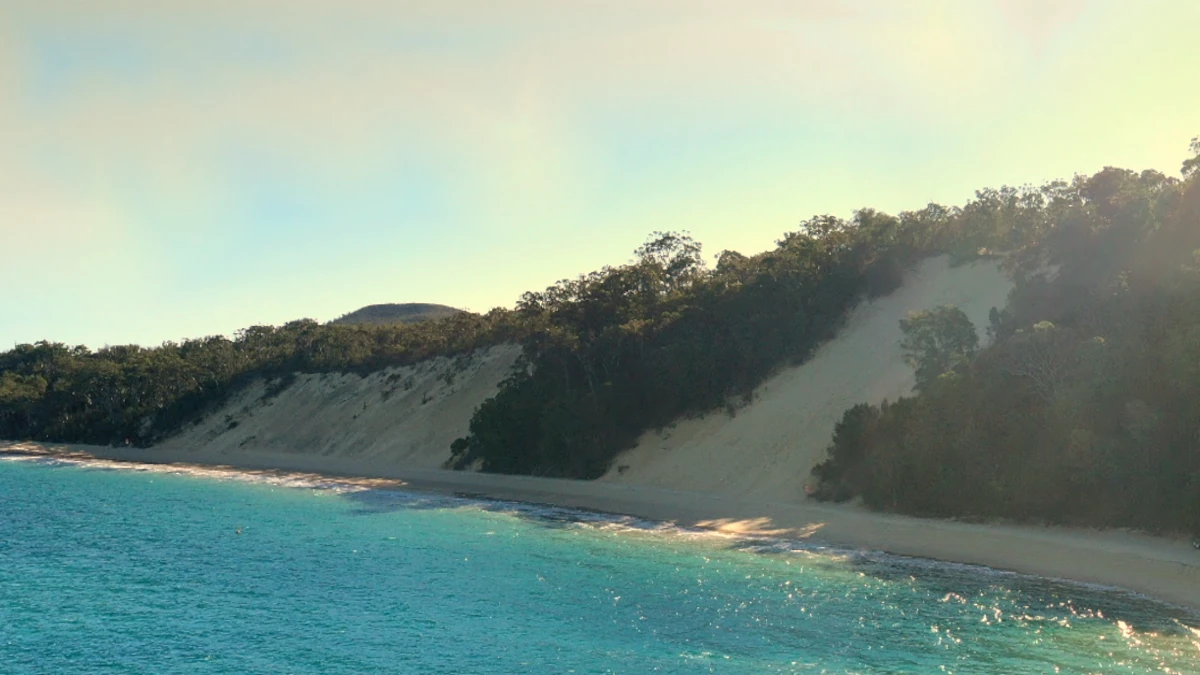 Tangalooma Wrecks walking track on Moreton Island